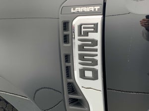 2023 Ford Super Duty F-250 SRW LARIAT 4WD Crew Cab 6.75&#39; Box